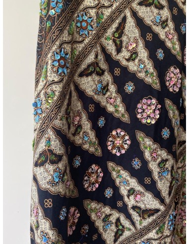 Gonna batik con perline