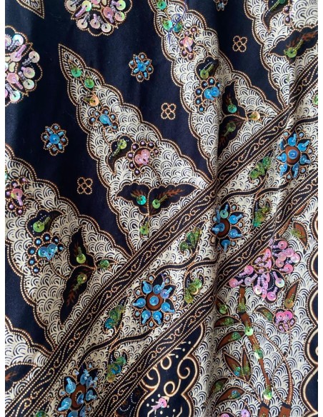 Gonna batik con perline