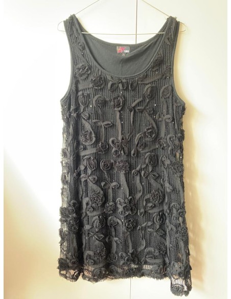 Vestito nero con applicazioni