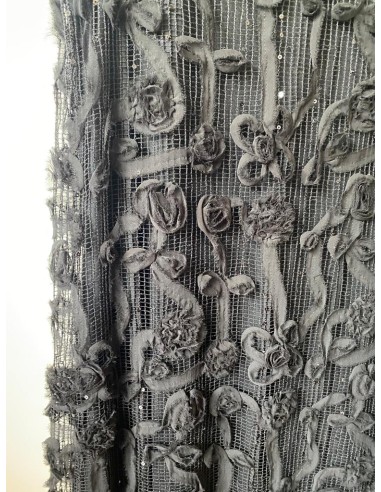 Vestito nero con applicazioni