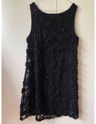 Vestito nero con applicazioni