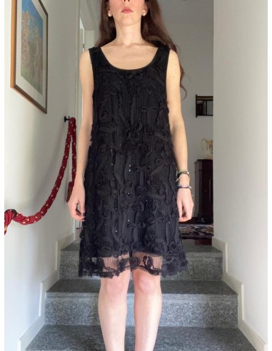 Vestito nero con applicazioni