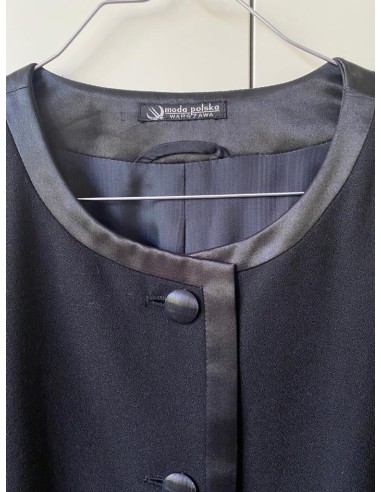 Giacca nera con profili in raso