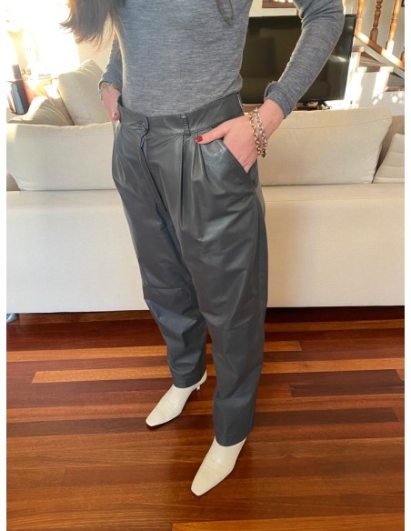 Pantaloni grigi in pelle