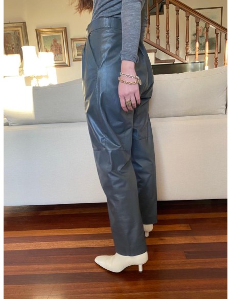 Pantaloni grigi in pelle