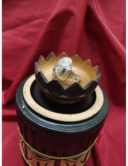 Anello in argento con pietra ovale in pietra di agata screziata