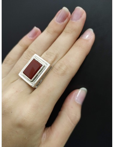 Anello in argento con pietra rettangolare in...