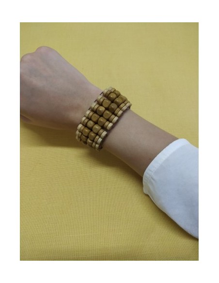 Bracciale in legno con perline