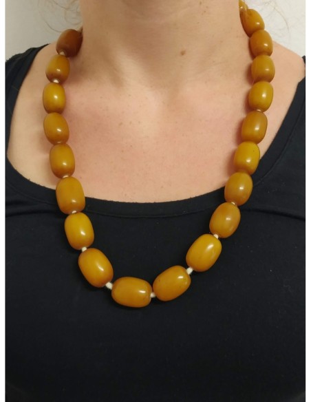 Collana in ambra