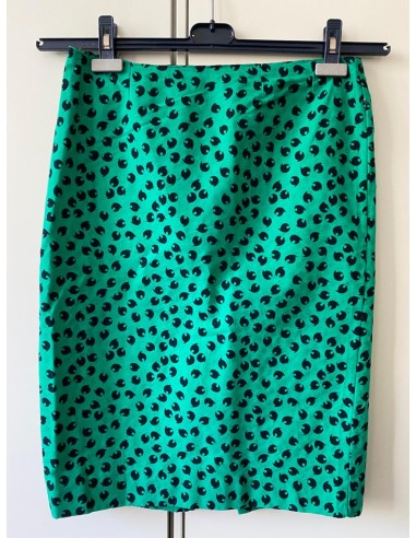 Completo verde con motivi neri