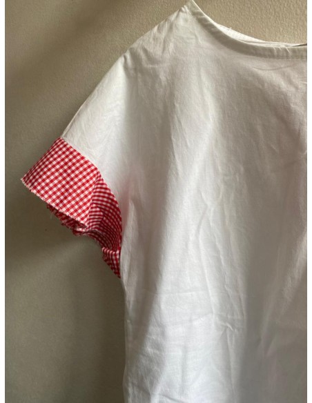 Maglietta bianca con dettagli vichy